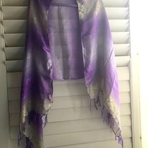 Wrap / scarf purple, lavender color